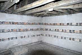Colombier : détail des trous de boulins