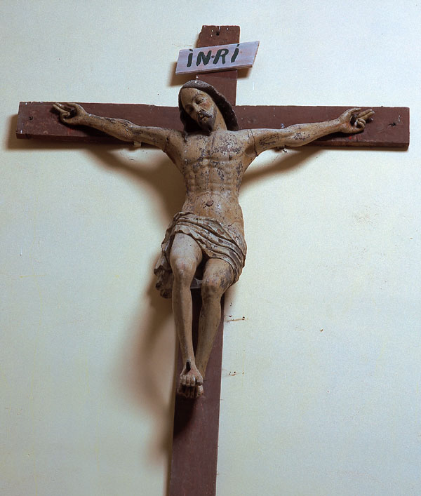 Statue de Christ en croix