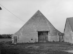 Grange, porte charretière