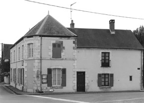 Vue d'ensemble, façade route de Pesselières.