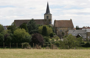 Vue de l'église et du prieuré